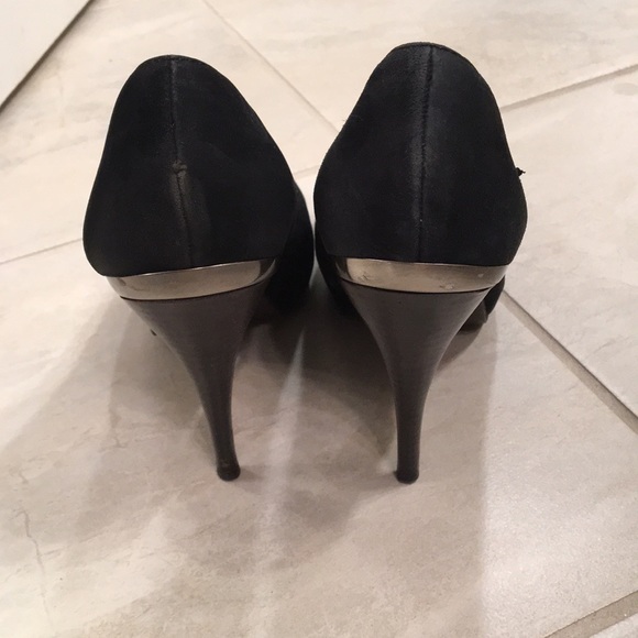 Steve Madden black suede pump - Picture 3 of 4